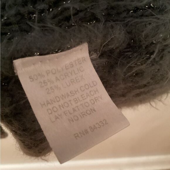 3 SISTERS SIZE M /L GRAY COLOR BLOCK COWL NECK CROPPED SWEATER - Picture 6 of 6